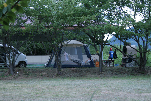 キャンプ場